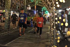 BIB: 4592, 374, 3478
                            <button type="button" onclick="openModal(26274656)" class="btn btn-primary btn-sm float-right btn-popup" data-toggle="modal" data-target=".modal-high-quality">
                        <i class="fas fa-shopping-cart"></i> Add to Cart
                    </button>
                                            <button type="button" onclick="isThisMe(26274656, true)" class="btn btn-success btn-sm float-right btn-popup btn-isme hidden" data-toggle="tooltip" data-placement="bottom" title="นี่คือรูปของคุณใช่ไหม คลิกที่นี่เพื่อเอาเข้าอัลบั้ม">
                        <i class="fas fa-plus"></i> Add to album
                    </button>
                    <button type="button" onclick="isThisMe(26274656, false)" class="btn btn-warning btn-sm float-right btn-popup btn-isnotme hidden">
                        <i class="fas fa-ban"></i> Remove from album
                    </button>